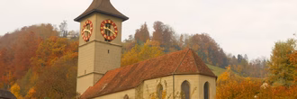 Hero_Kirche_Herbst